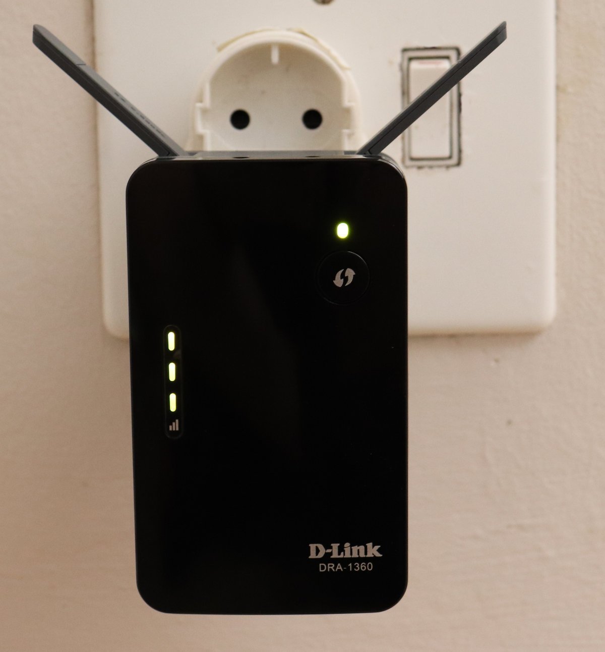 D-Link EXO DRA-1360 Running